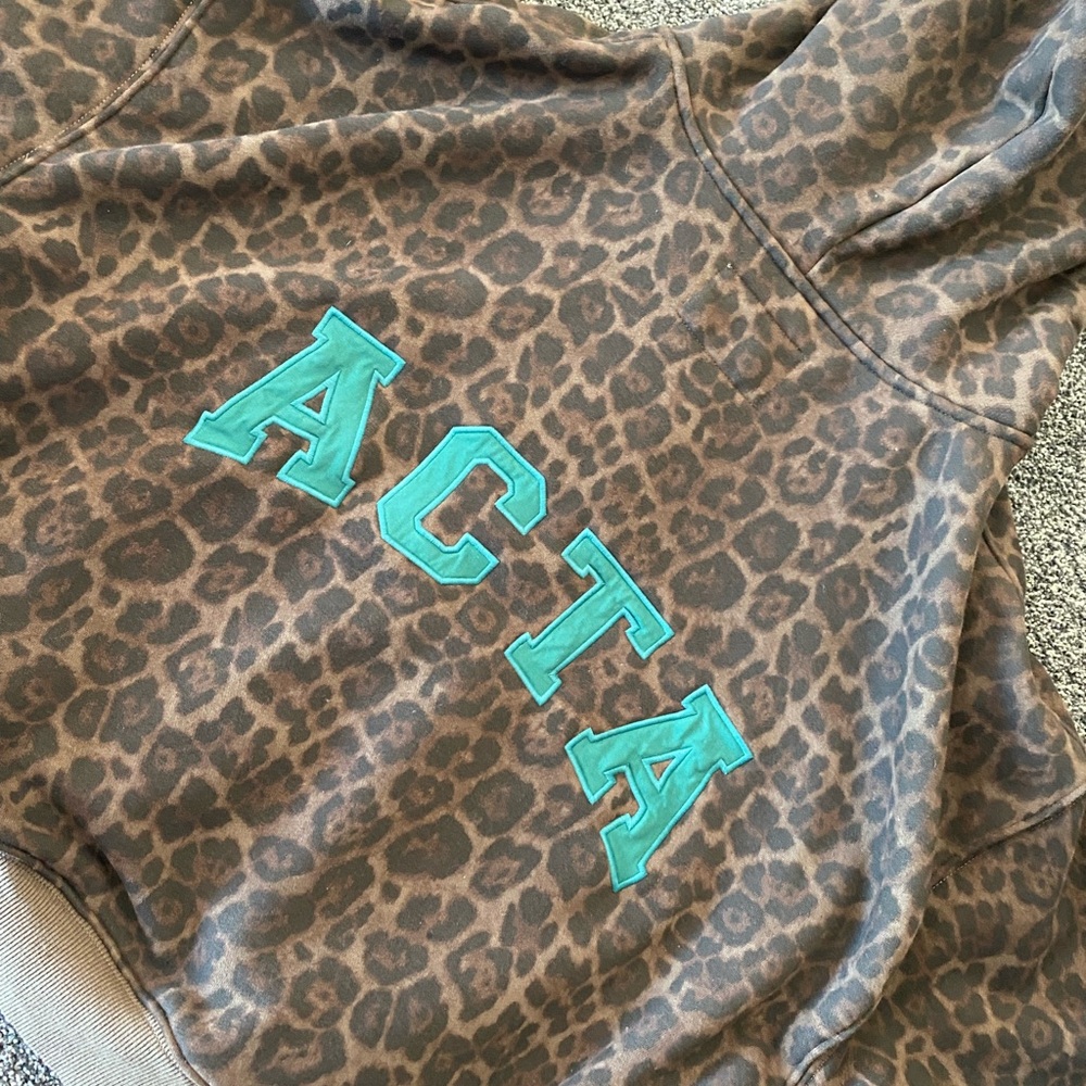 ACTA Leopard zip up crop hoodie